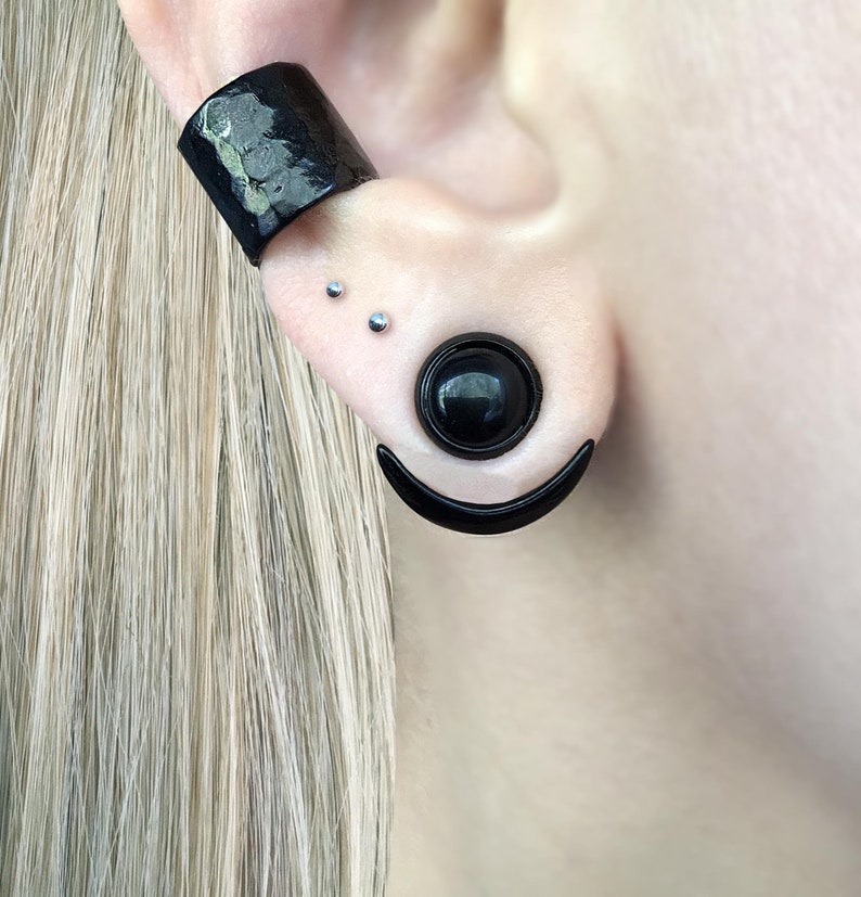 Black circle stud and moon ear jacket