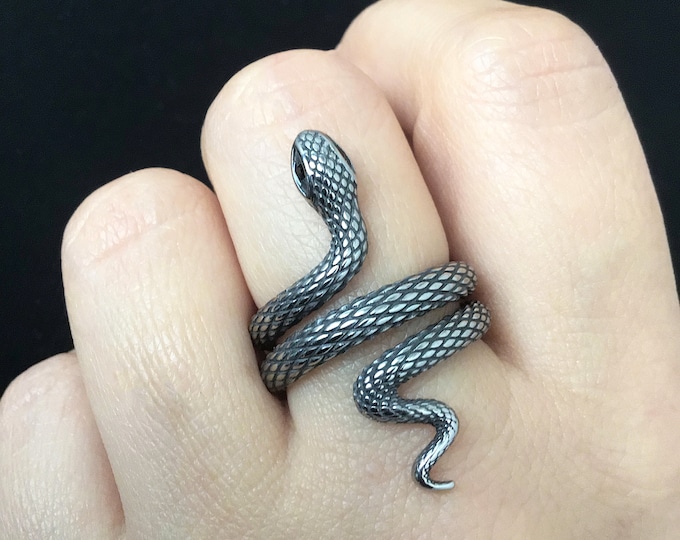 Snake ring, Black snake ring, Gothic ring, Oxidized ring, snake jewelry, unisex ring, mens ring, statement ring, serpent ring