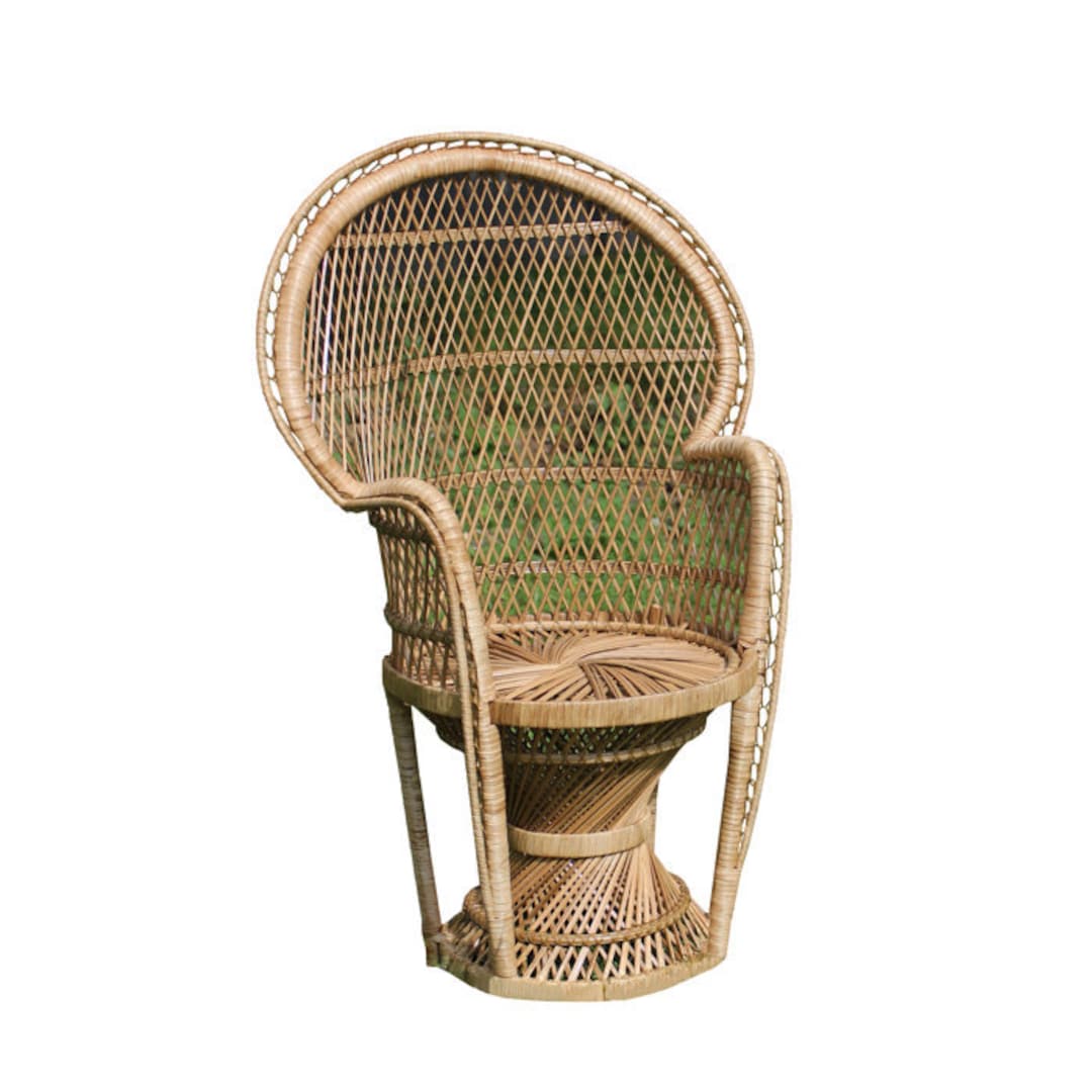 Rattan Peacock Throne Chair for RENT in SAN DIEGO for Baby Showers,  Birthday Parties, Weddings, Bridal Showers, Quincenearas and Photo Shoot 