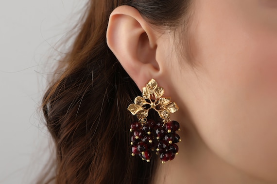 Garnet Earrings ,Vintage earrigs ,Garnet Stone,Leaf Earrings,Handmade earrigs , earrigs,Unique Earrings,Valentine’s Earrings,Gift for her