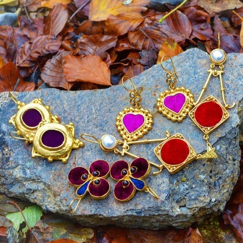 Boucles d'oreilles ottomanes en velours faites à la main, modèle d'art bijoux turcs. Boucles d'oreilles faites à la main, modèle ottoman, cadeau de Noël, best-seller, cadeau pour l'amour,