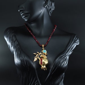 Handmade Pomegranate Design Necklace,Pearl Necklace,pomegranate Necklace,pomegranate Pendant,