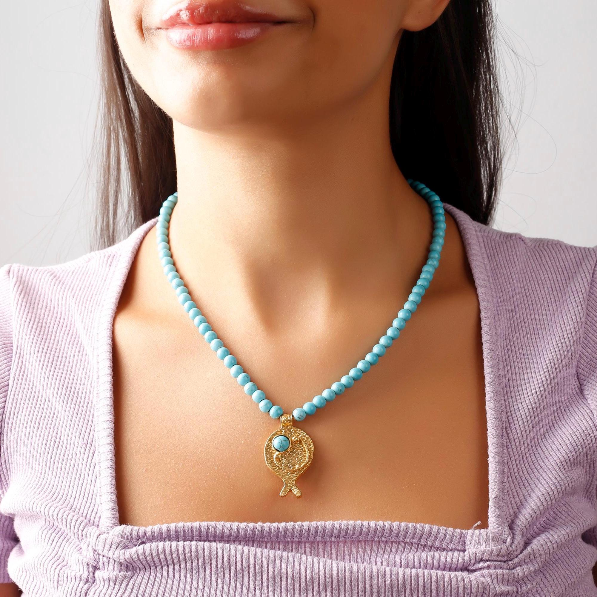 Collier Style Tibétain En Argent - Forme Poisson Ciselé Avec Turquoise Reconstituée