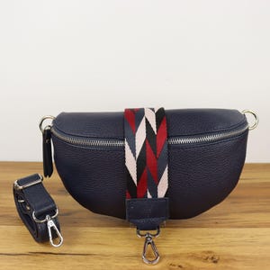 Bauchtasche Leder Damen, Geschenk für Frauen, Umhängetasche mit breitem Gurt, Crossbody Tasche, Gürteltasche leder, Damentasche Leder