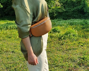 Women Shoulder Bag, Valentine&#39;s Day gift, Small Leather Belly Crossbody Bag, Valentine&#39;s Day gift, Make up bag, Fanny pack with Belt