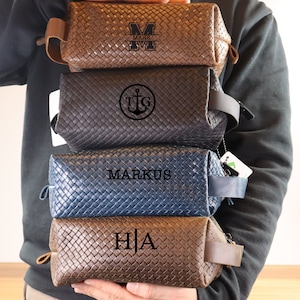 Personalized Leather Doppkit, Valentine's Day gift, Toiletry Bag for men, Groomsmen Gift, Wedding Gift, Travel Kit,  Shaving Kit