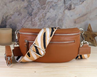 Leather shoulder bag with two-way zipper, crossbody bag, belly bag, valentine&#39;s day gift, fanny pack, gift for girlfriend, everyday bag