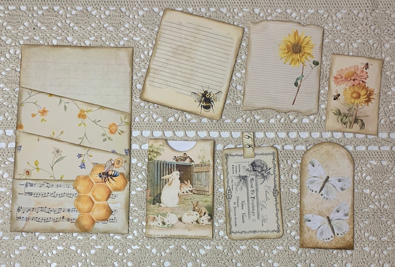 Junk Journal Kit, BEES & BUTTERFLIES Folio Kit, Printable Junk ...