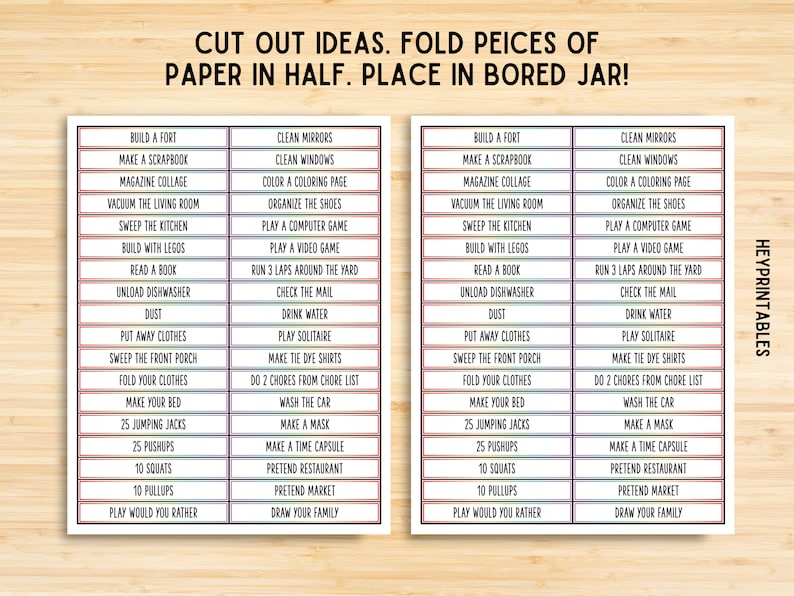 Pode incluir: Uma lista de atividades imprim&iacute;vel para um frasco anti-t&eacute;dio com listras coloridas. A lista inclui atividades como construir um forte, limpar espelhos, fazer um &aacute;lbum de recortes e jogar um videogame. O texto "HEYPRINTABLES" est&aacute; no canto superior direito.