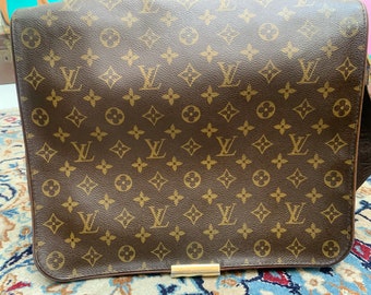 lv macbook case