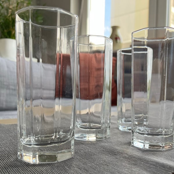 Set of Arcoroc Octime 4 tall drink glasses - France