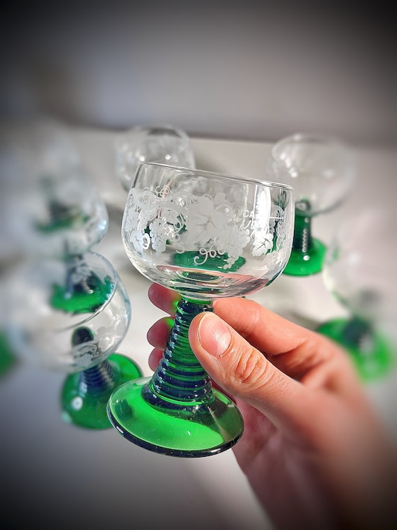 Bezauberndes 3er-Set Römer-Weingläser / Grüner Stiel / Made in France