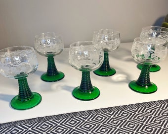 Vintage Römer Weinglas mit Grünem Stiel - Ein Glas