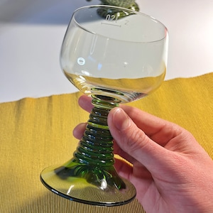 Beautiful Roemer big wine glass / Green stem / Zwiesel Germany