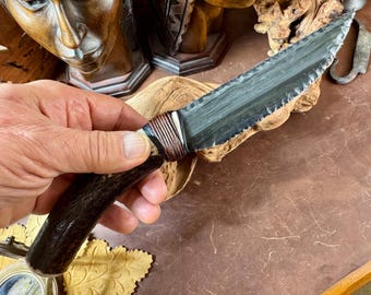 Obsidian Knife: Elk Antler, with Gray Banded Blade