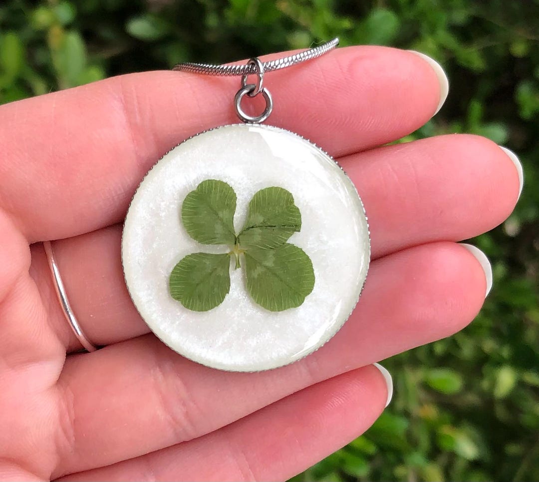 Real Four Leaf Clover in Resin on Shimmery White Background, Round ...