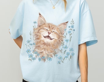Smiling Cat T-Shirt, Cute Cat Tee, Animal Lover Gift, Nature Inspired Apparel, Pet Owner Shirt, Birthday Present, Eco-Friendly Fashion Funny