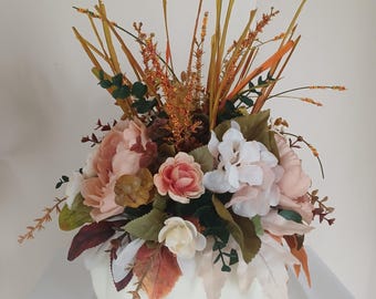 Fall centerpiece, Fall pumpkin centerpiece, Fall floral arrangement, Autumn centerpiece, Thanksgiving Table Decor, Pumpkin Decor for Fall