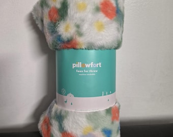 Pillowfort Throw Blanket Spring Floral Faux Fur 50x60 Kids Spring Target NEW