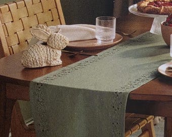 Nwt Threshold 100% Cotton Easter Spring Summer Green Table Runner