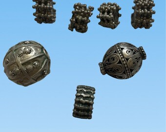 lot de boule en argent pour faire montage des collier du Yémen