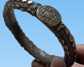 Bracelet en argent du Yémen