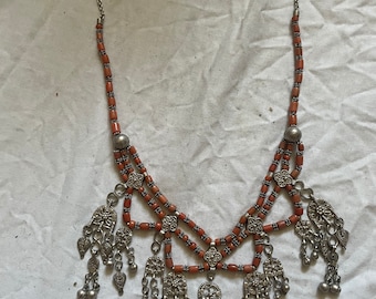 Collier en corail et argent massif du Yémen