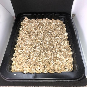 Organic Sterile Vermiculite for Terrariums Planting and incubators