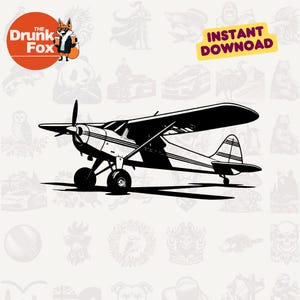 Puede incluir: Ilustración en blanco y negro de un avión pequeño con hélice. La imagen incluye el texto "INSTANT DOWNLOAD" en una pancarta amarilla. El logotipo de "The Drunk Fox" está en la esquina superior izquierda.