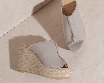 Stacked Heel Distressed Heel Linen Wedge