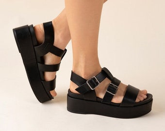 Dreya Round Toe Platform Heel Chunky Sandals