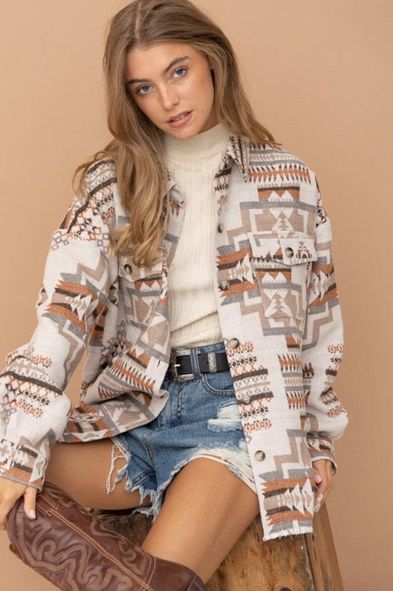 SELINK Womens Fleece Jacket Western Aztec Print Long Sleeve Snap Button Down Shacket