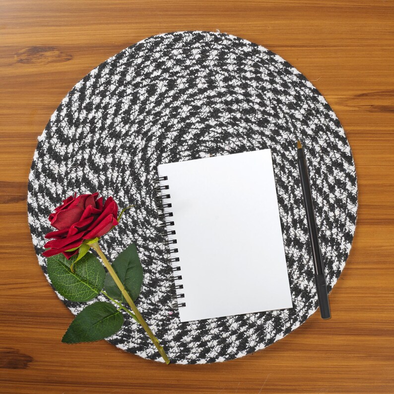 Black and White Placemats Set of 4 Cotton Can Be Used as Farmhouse