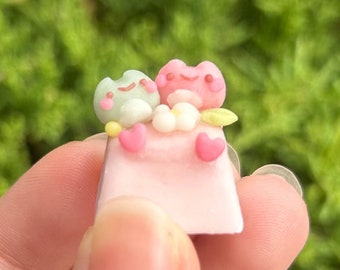 Handmade Frog Keycap: Pink & Green Frogs, Cherry Profile Escape Key