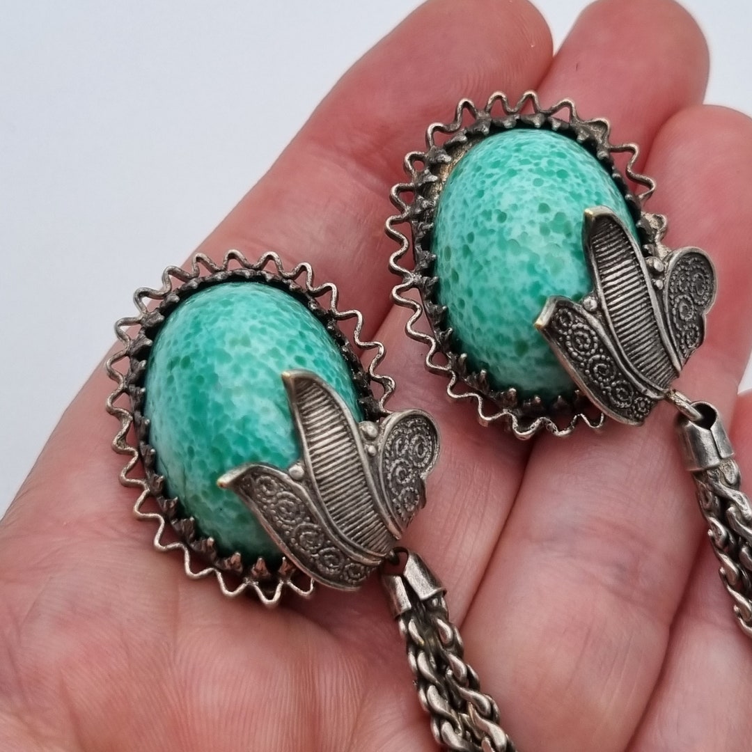 Blue Shirt Collar Chain Brooch, Victorian Collar Pin Chain, 80's