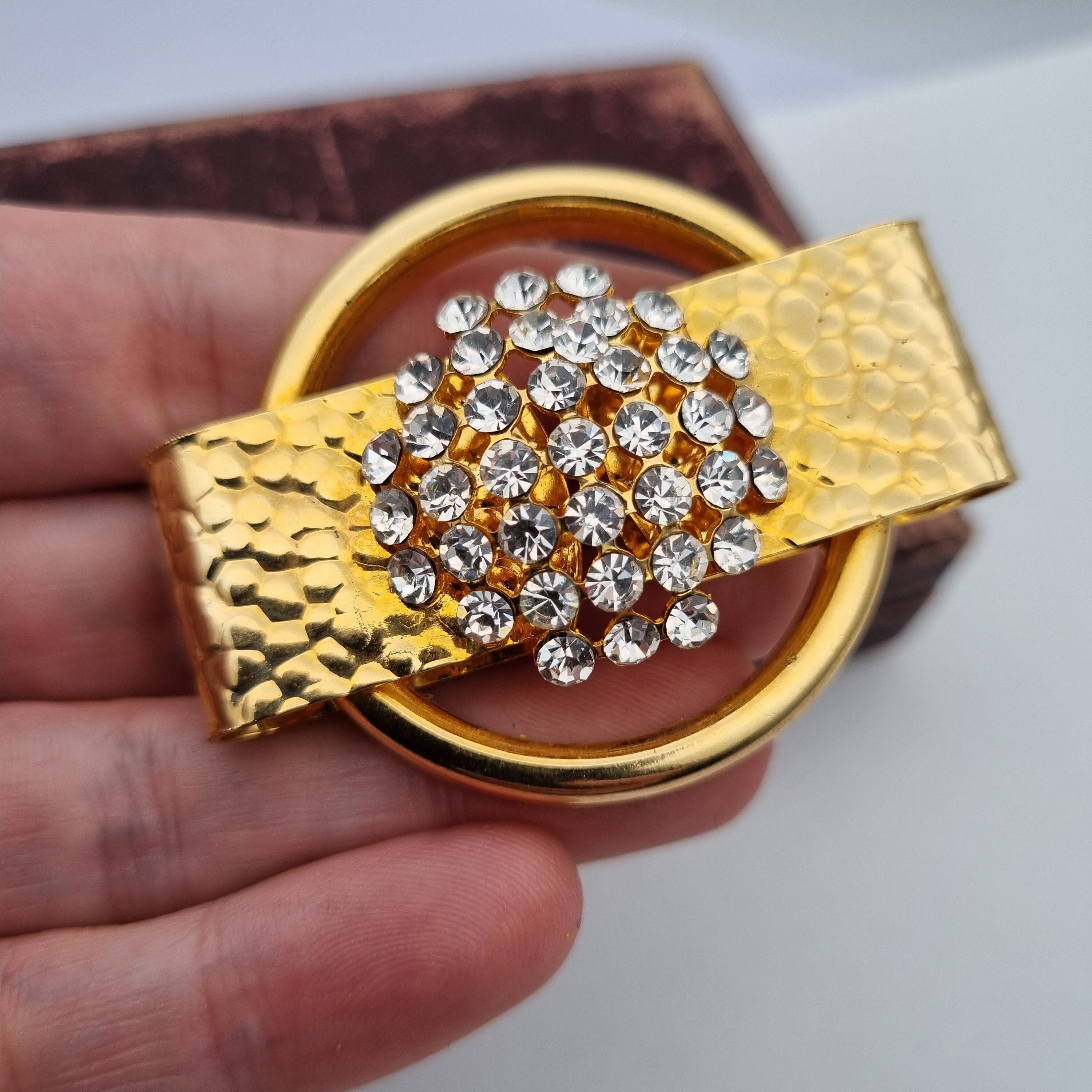 Broche Vintage Avec Strass étincelants - Bijou Ancien Occasion - Pour Embellir Une Veste Ou Un Manteau