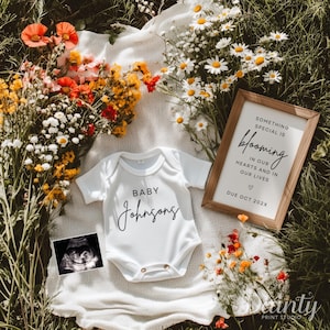 Modello per annuncio di nascita primaverile, Baby in Bloom, rivelazione della gravidanza, stampabile, genere neutro, post per social media per neonati, Boho digitale