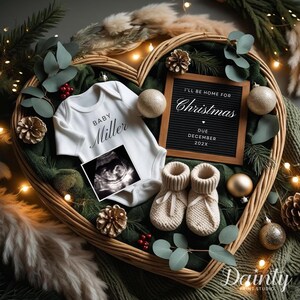 Anúncio digital de gravidez de Natal, modelo editável neutro em termos de gênero, estarei em casa no Natal, previsto para dezembro, revela bebê de inverno