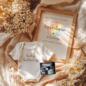 Anúncio de bebê arco-íris boho, modelo digital de revelação de gravidez editável, anúncio de gravidez de bebê neutro em termos de gênero, postagem em mídia social