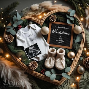 Christmas Pregnancy Announcement: Gender Neutral, Due in December (Digital Template)