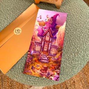 Carte Postale Chapeau Tordu Sorcière halloween magie boutique sortilège balet volants chat mignon automne paysage nature potions girl power