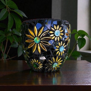 Extra Large Mosaic Plant Pot.