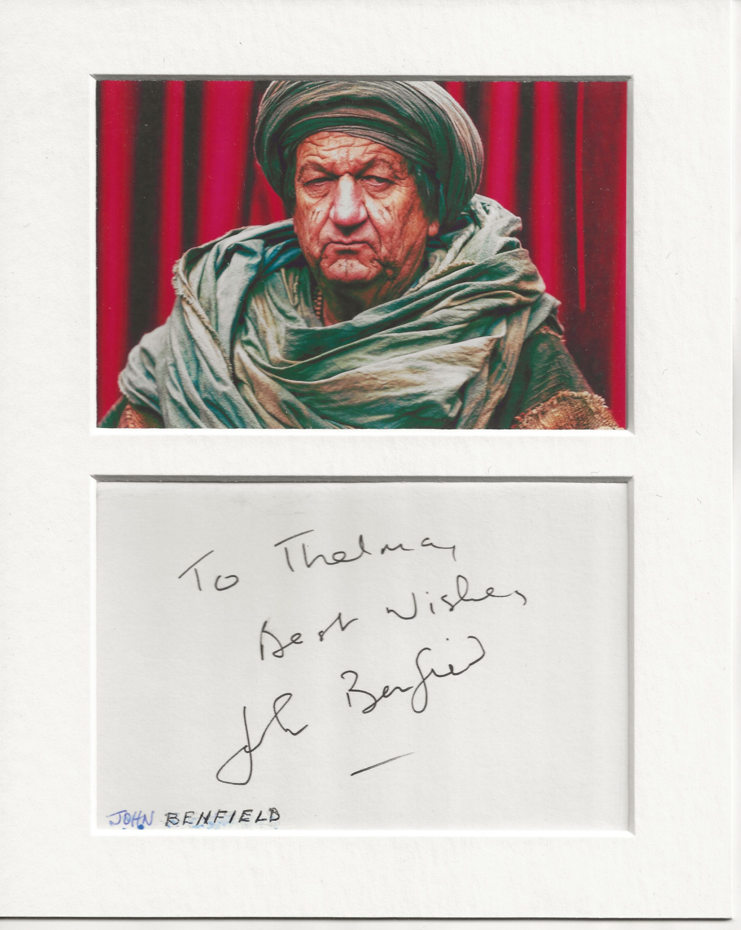 直筆サイン入り写真 フィル・ジョーンズ マンチェスターFC SA鑑定済 直筆サイン入り写真 フィル・ジョーンズ マンチェスターFC SA鑑定済