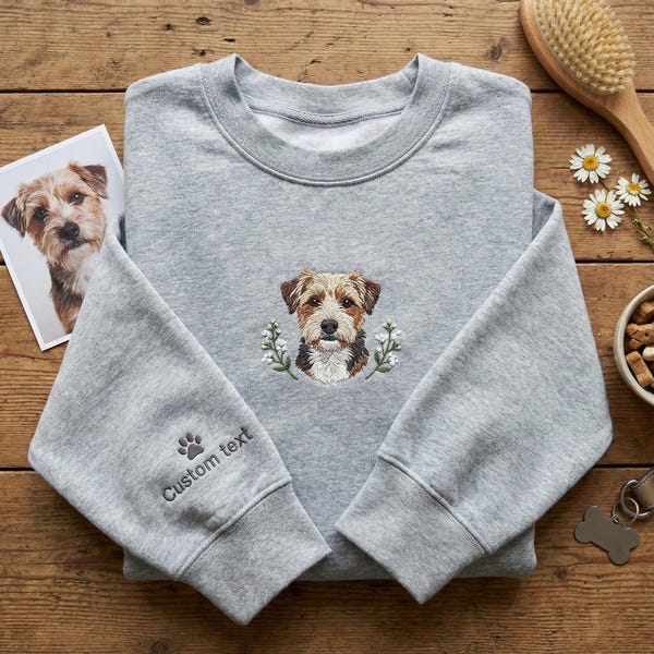 Custom Dog & Cat Embroidery Sweatshirt – Personalized Pet Portrait Shirt, Father’s Day Gift, Pet Lover Clothing