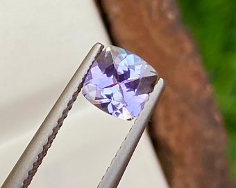 Natural Tanzanite Cushion , Beautiful ( Light Purple ) Colour Tanzanite Gemstone , 0.90 Cts Weight , Loupe Clean , 5.55 × 5.50 MM Size