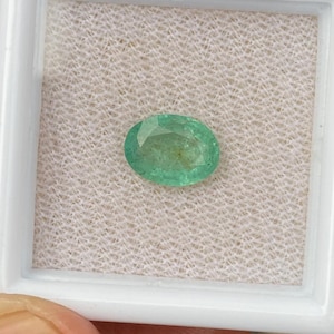 Natural Zambian Emerald , Oval Cut , 1.14 Carat Weight , 8 × 5.9 mm Dimension , Untreated Emerald , Oval Shape Emerald Gemstone