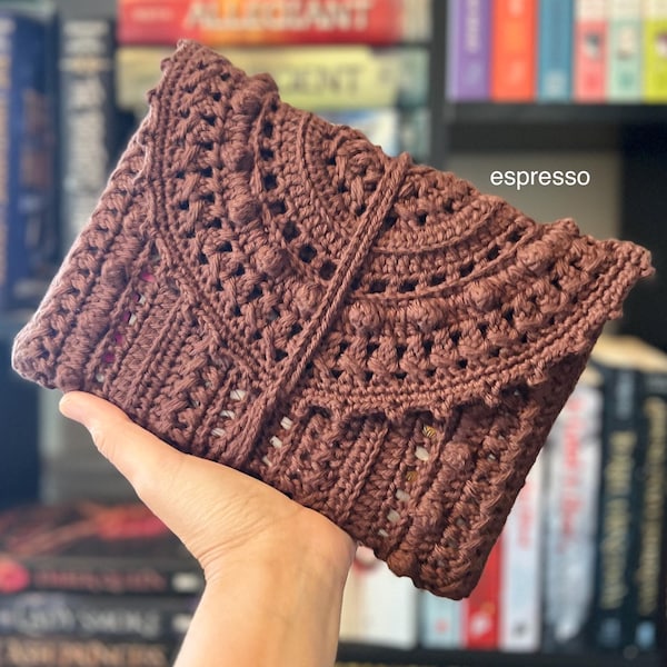 Handgemaakte gehaakte boekhoes: 100% katoenen boho-omslag met bladwijzer