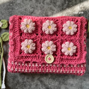 Conjunto 100% algodão Puffy rosa claro margarida flor livro manga/botão de madeira + marcador primavera crochê hobo multicolorido feito à mão bolsa clutch aconchegante