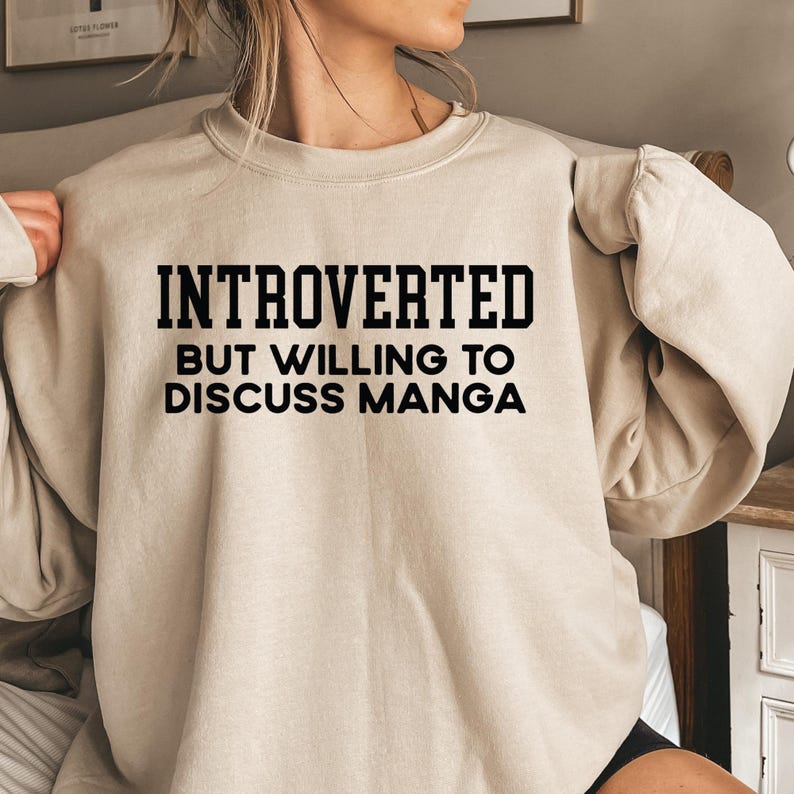 Introverted But Willing To Discuss Manga Shirt, Manga Sweatshirt, Manga Hoodie, Manga Lover Gift, Otaku Crewneck, Japanese Comic Fan Tee imagem 1