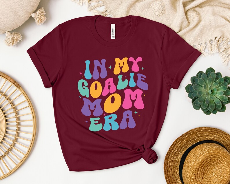 In My Goalie Mom Era Shirt, Goalie Mom Sweatshirt, Funny Goalie Mom Hoodie, Game Day Crewneck, Hockey Soccer Goalie, Goalie Mother TShirt afbeelding 5
